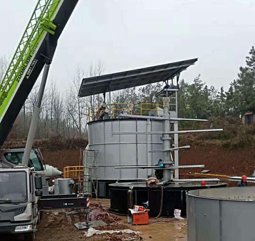 Cow manure fermentation tank